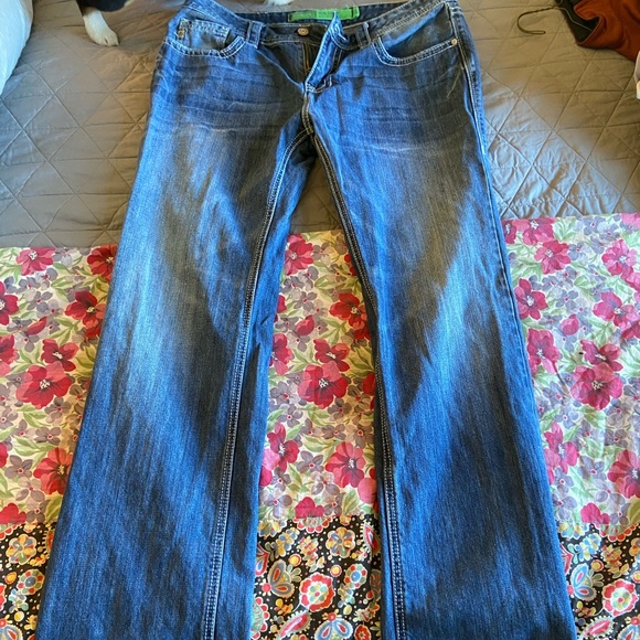 Jeans - Picture 1 of 3